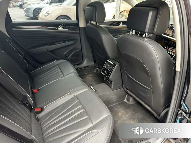 Volkswagen Passat id 4255817 из Китая 21