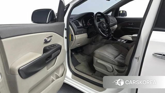 Kia All New Carnival id 4325986 из Кореи 20
