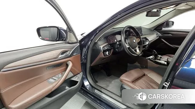 BMW 5 Series (G30) id 3368048 из Кореи 20