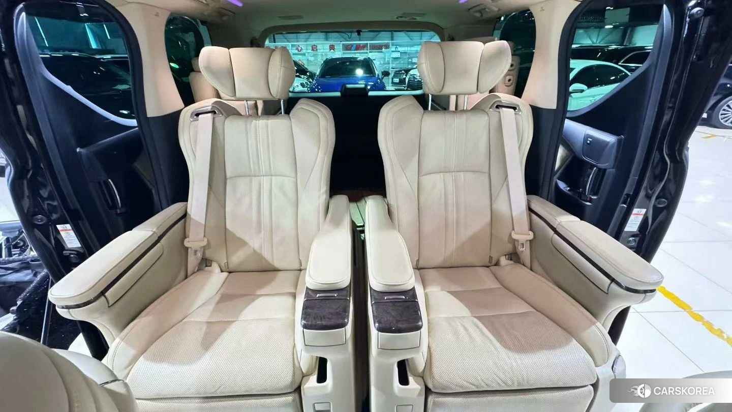 Toyota Elfa id 4512717 из Китая 21