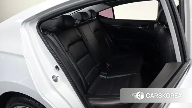 Hyundai Avante AD id 3455076 из Кореи 20