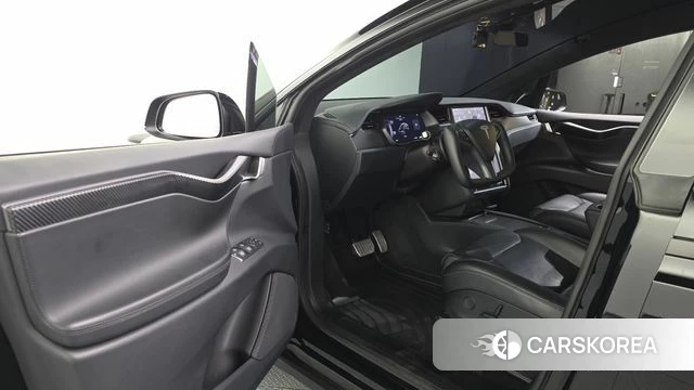 Tesla Model X id 4693816 из Кореи 33