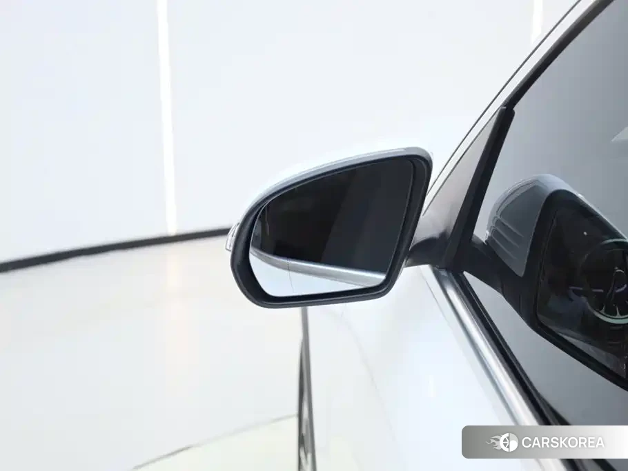 Mercedes-Benz GLB id 4680463 из Китая 33