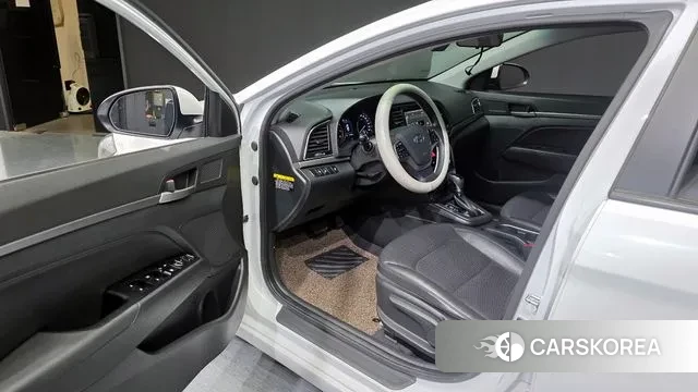 Hyundai Avante AD id 3692707 из Кореи 20