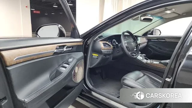 Genesis G90 id 2855356 из Кореи 20