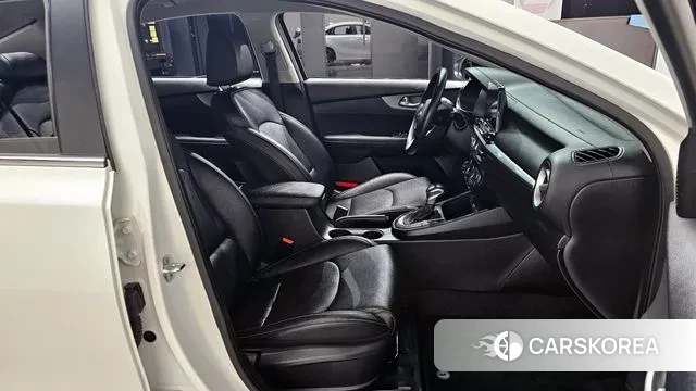 Kia Come New K3 id 3687690 из Кореи 20