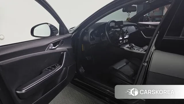 Kia Stinger id 3133974 из Кореи 20