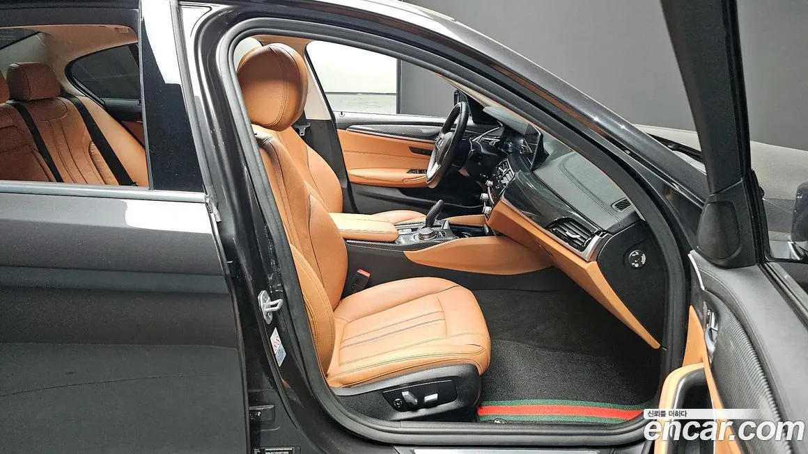 BMW 5 Series (G30) id 1835172 из Кореи 20