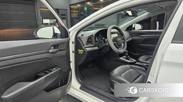 Hyundai Avante AD id 4568595 из Кореи 30
