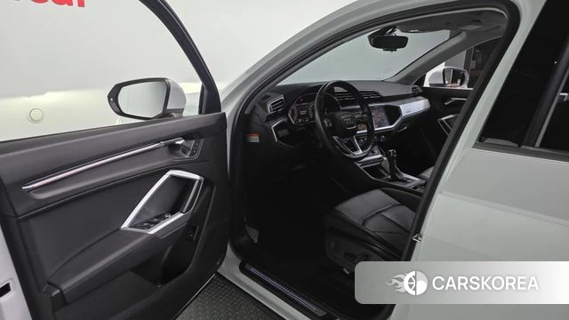Audi Q3 (F3) id 4586593 из Кореи 32