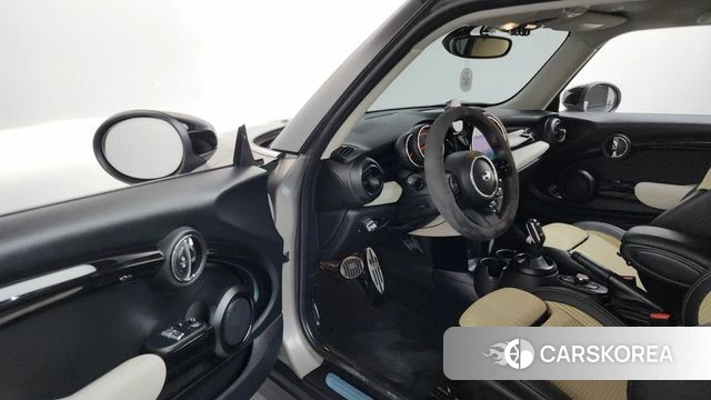 Mini Cooper id 4657212 из Кореи 30