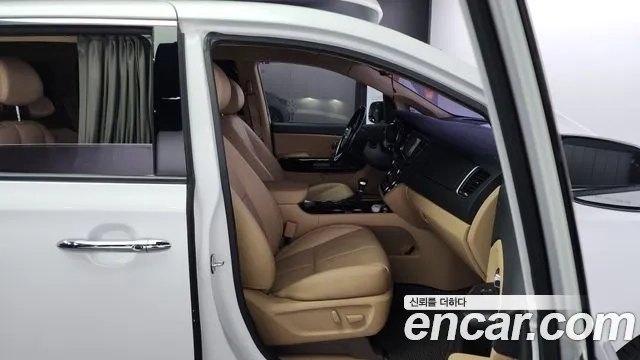 Kia The New Carnival id 2937283 из Кореи 20