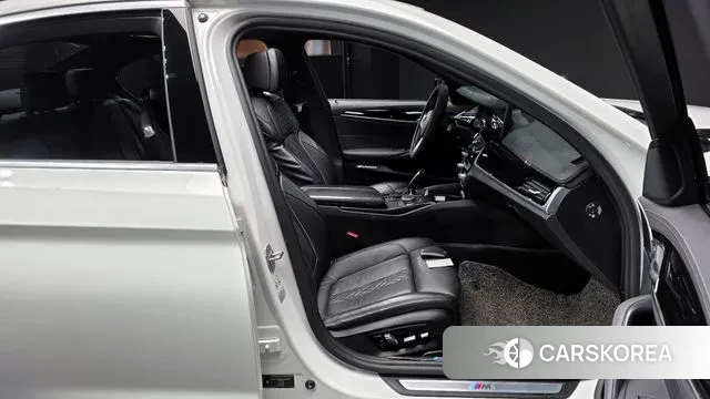 BMW 5 Series (G30) id 3753350 из Кореи 20