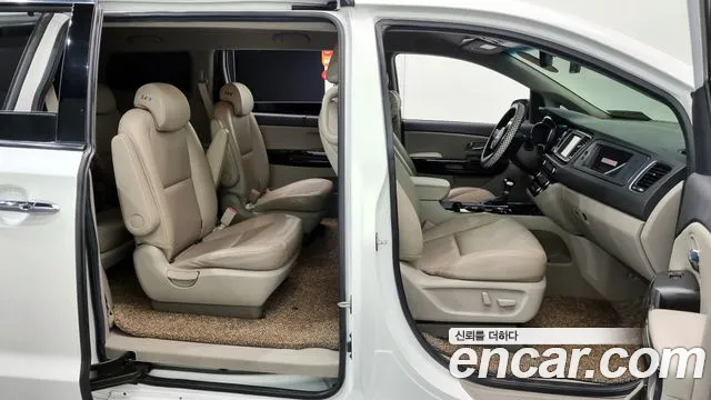 Kia The New Carnival id 2713094 из Кореи 20