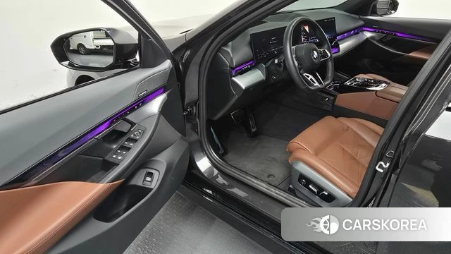 BMW 5 Series (G60) id 4280755 из Кореи 20