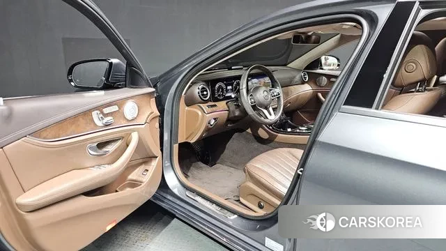 Mercedes-Benz E-Class W213 id 3698657 из Кореи 20