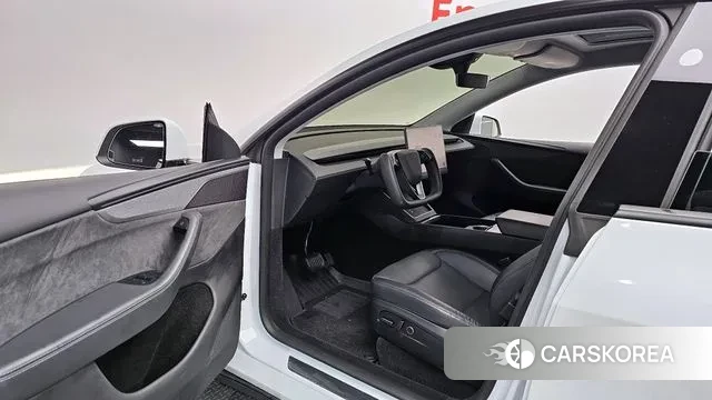 Tesla Model Y id 3554740 из Кореи 20