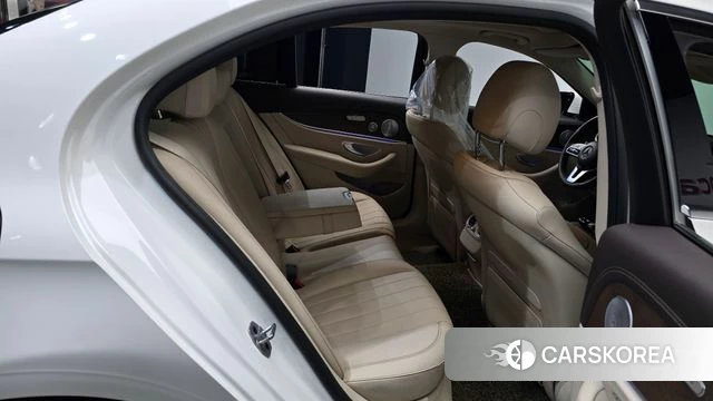 Mercedes-Benz E-Class W213 id 4397721 из Кореи 32
