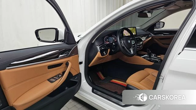 BMW 5 Series (G30) id 3831900 из Кореи 20