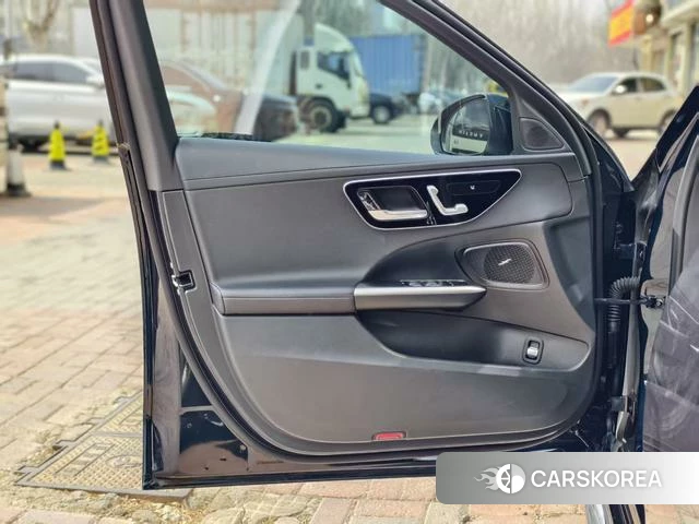 Mercedes-Benz Class C id 4257887 из Китая 11