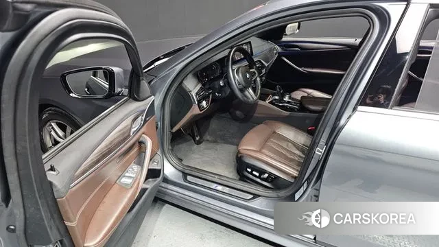 BMW 5 Series (G30) id 3626536 из Кореи 20