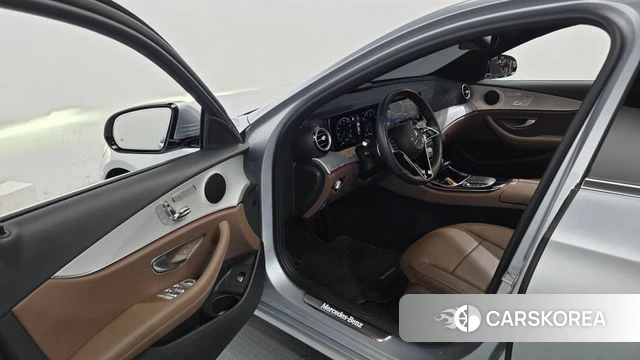 Mercedes-Benz E-Class W213 id 4707758 из Кореи 32
