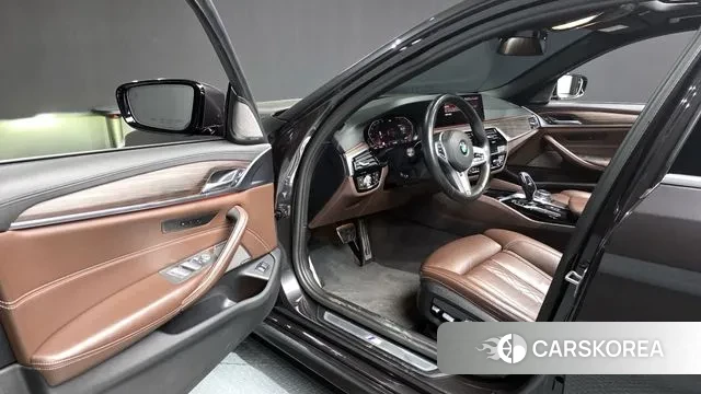 BMW 5 Series (G30) id 3489059 из Кореи 20