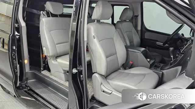 Hyundai The New Grand Starex id 3583151 из Кореи 20