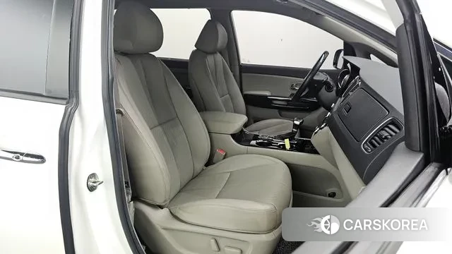 Kia The New Carnival id 3530522 из Кореи 20