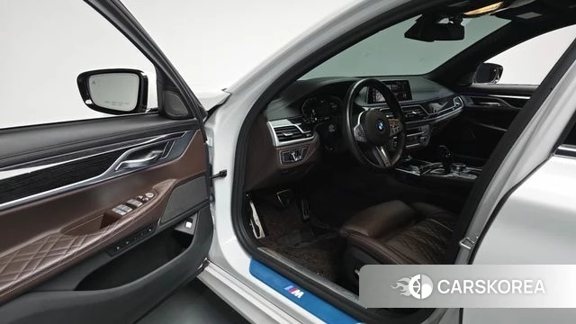 BMW 7 Series (G11) id 4502090 из Кореи 37