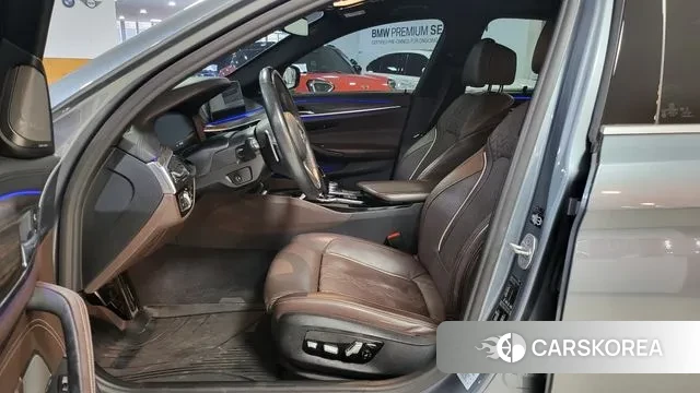 BMW 5 Series (G30) id 3592768 из Кореи 20