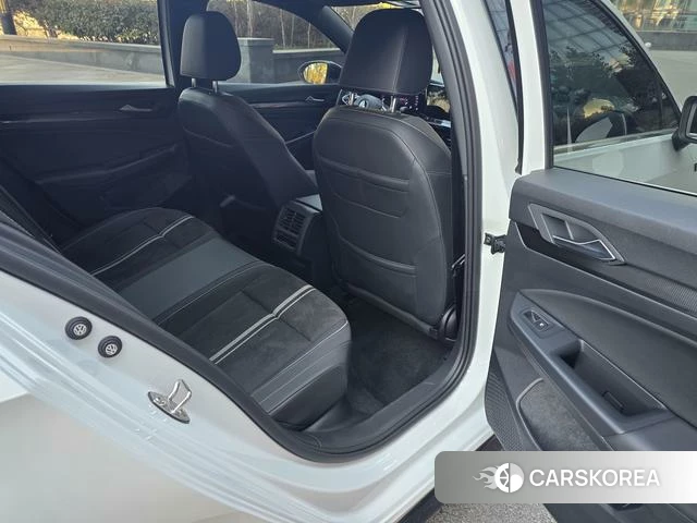 Volkswagen Golf id 4263063 из Китая 17