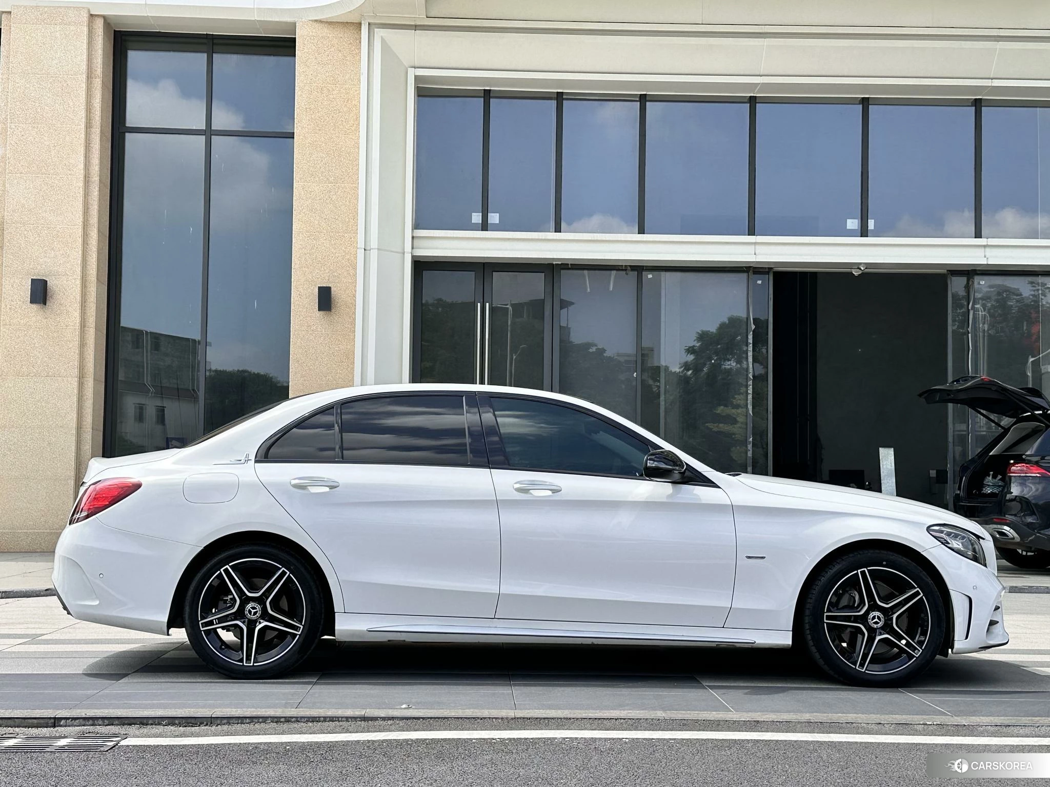 Mercedes-Benz Class C id 4455507 из Китая 31