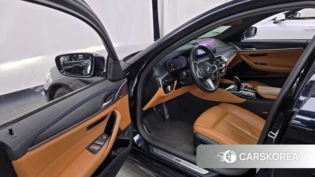 BMW 5 Series (G30) id 3264340 из Кореи 20