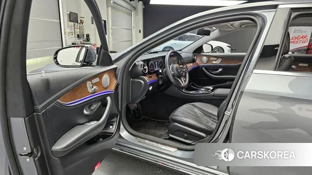 Mercedes-Benz E-Class W213 id 3766608 из Кореи 20