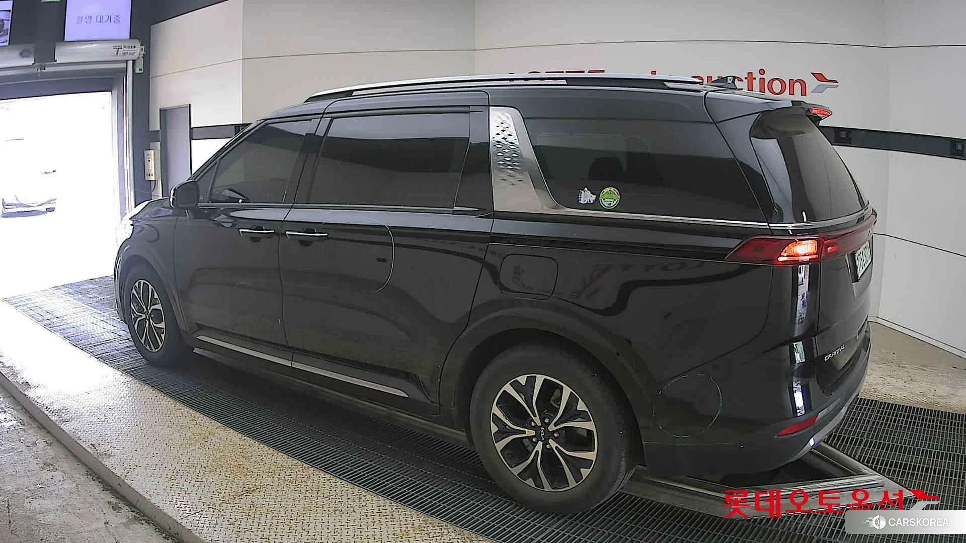 Kia Carnival id 4289607 из Кореи 38