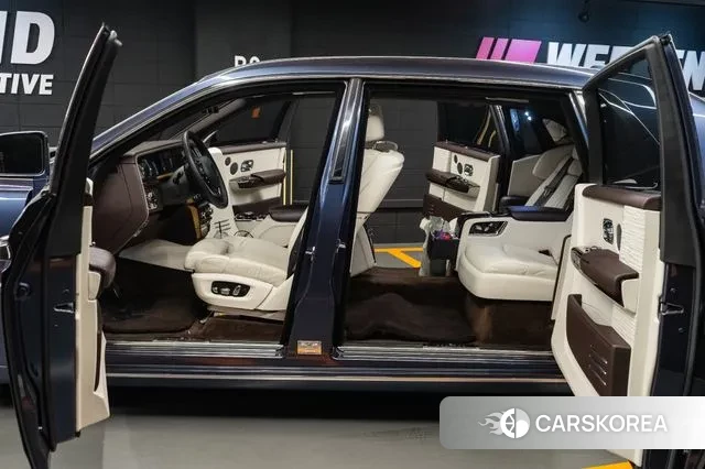 Rolls-Royce Phantom id 3449563 из Кореи 12