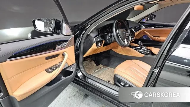 BMW 5 Series (G30) id 3514878 из Кореи 20