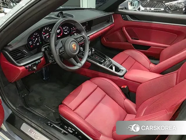 Porsche 911(992) id 3619788 из Кореи 19