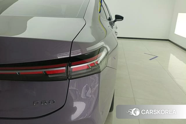 Volkswagen Passat id 3783843 из Китая 17