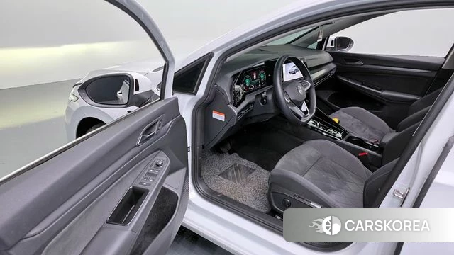 Volkswagen Golf 8th Generation id 4243258 из Кореи 35
