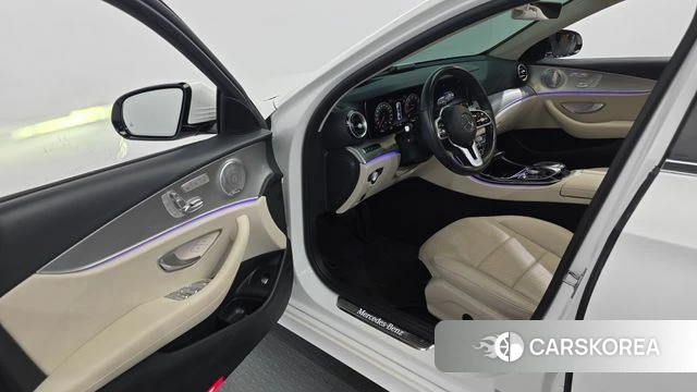 Mercedes-Benz E-Class W213 id 4632630 из Кореи 34