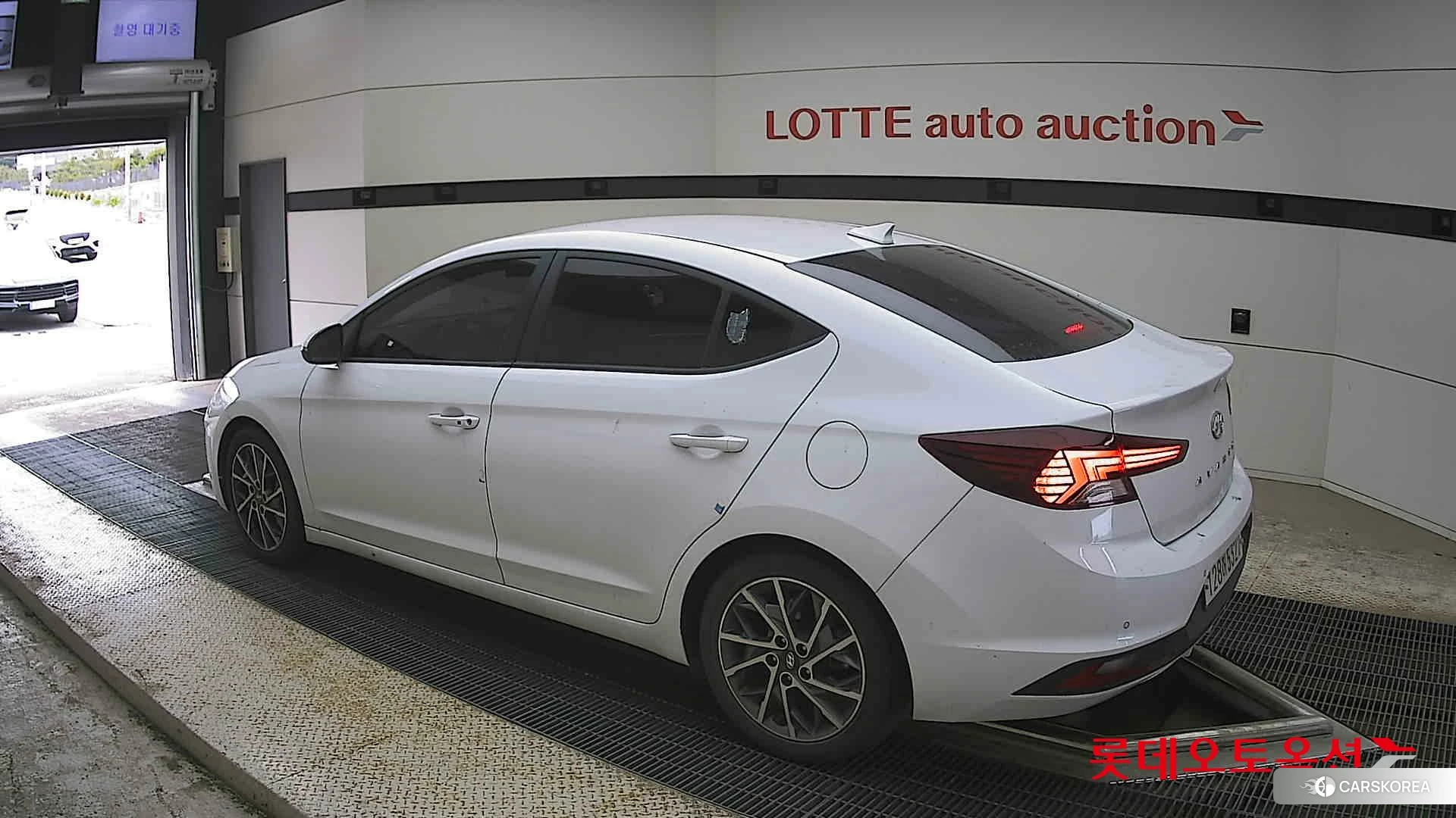Hyundai Avante id 4347274 из Кореи 38