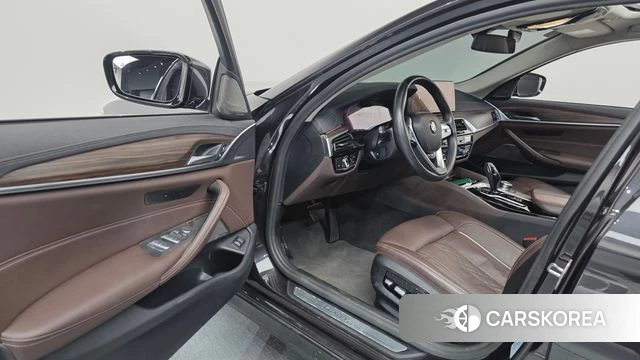 BMW 5 Series (G30) id 4682886 из Кореи 20