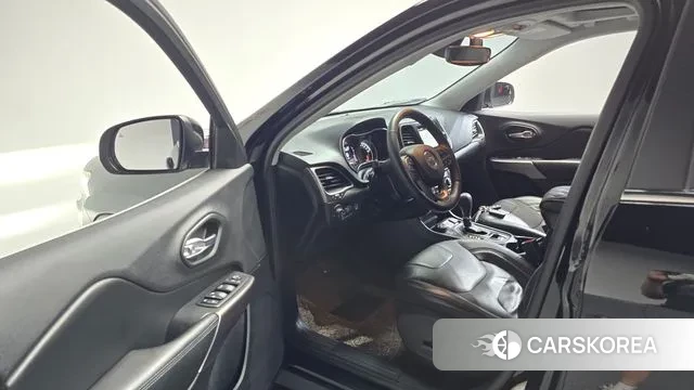 Jeep Cherokee (KL) id 3233503 из Кореи 20