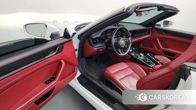 Porsche 911(992) id 3865214 из Кореи 20