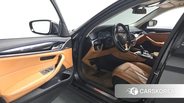 BMW 5 Series (G30) id 3748093 из Кореи 20