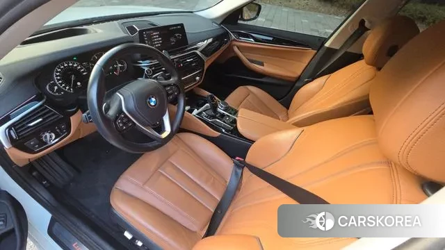 BMW 5 Series (G30) id 3315542 из Кореи 20