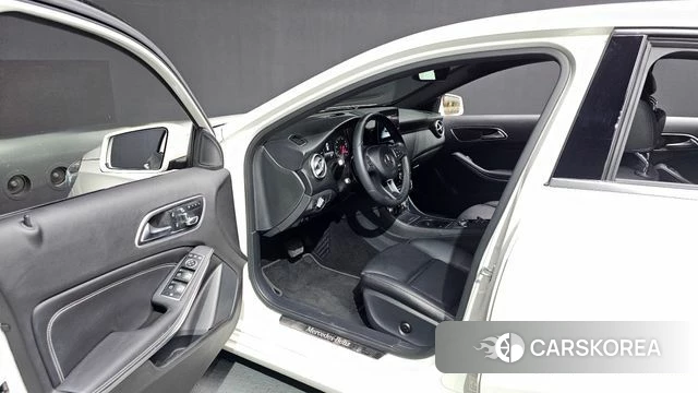 Mercedes-Benz A-Class W176 id 4424952 из Кореи 20