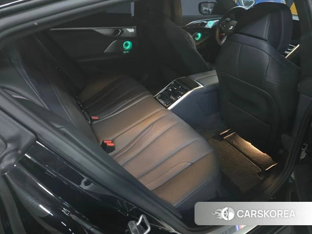 BMW 8 Series (G15) id 4499485 из Кореи 16